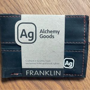 ALCHEMY GOODS FRANKLIN BI-FOLD WALLET : recycled inner tube